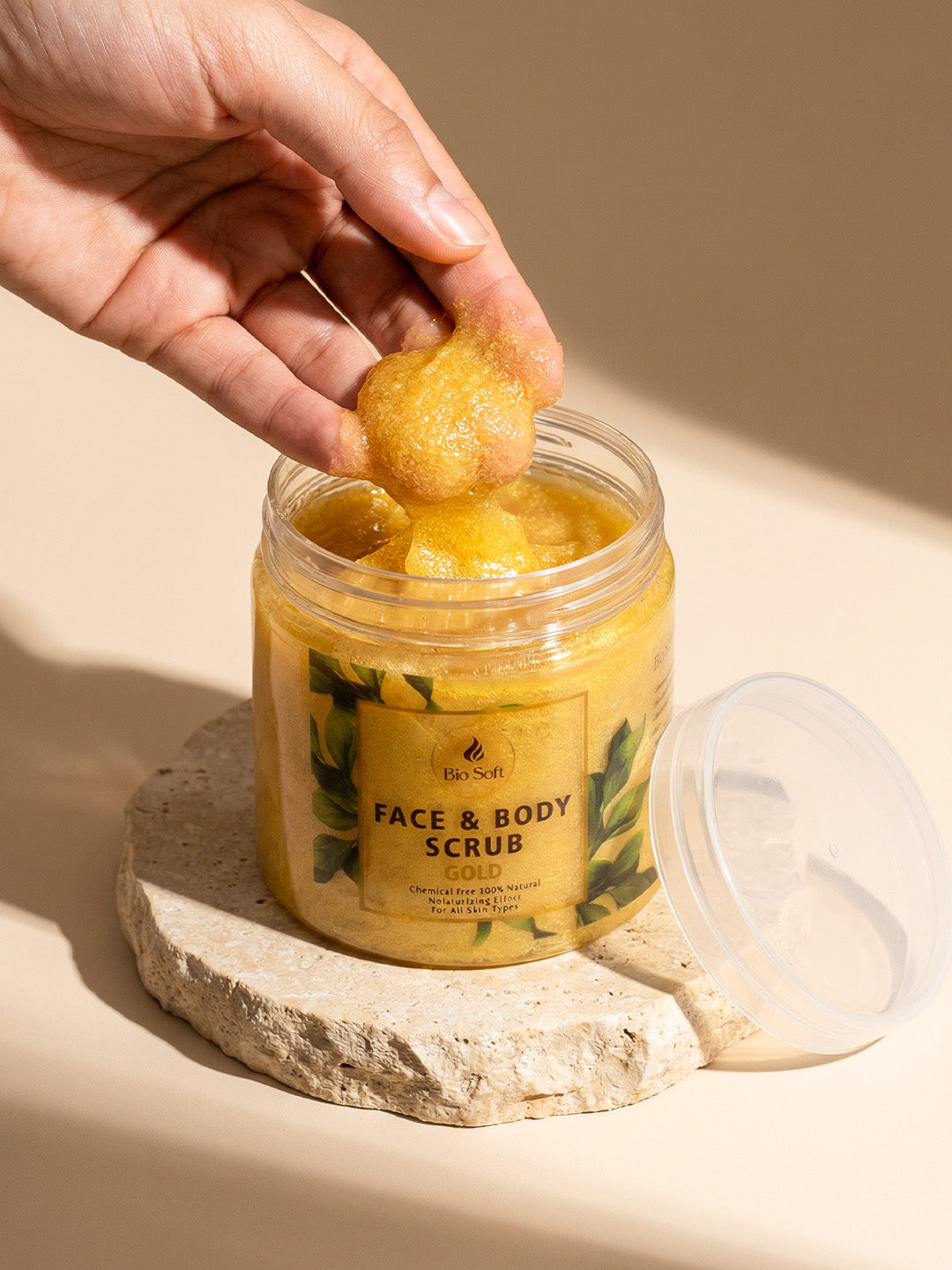 مقشر بيو سوفت الذهبي للوجه والجسم