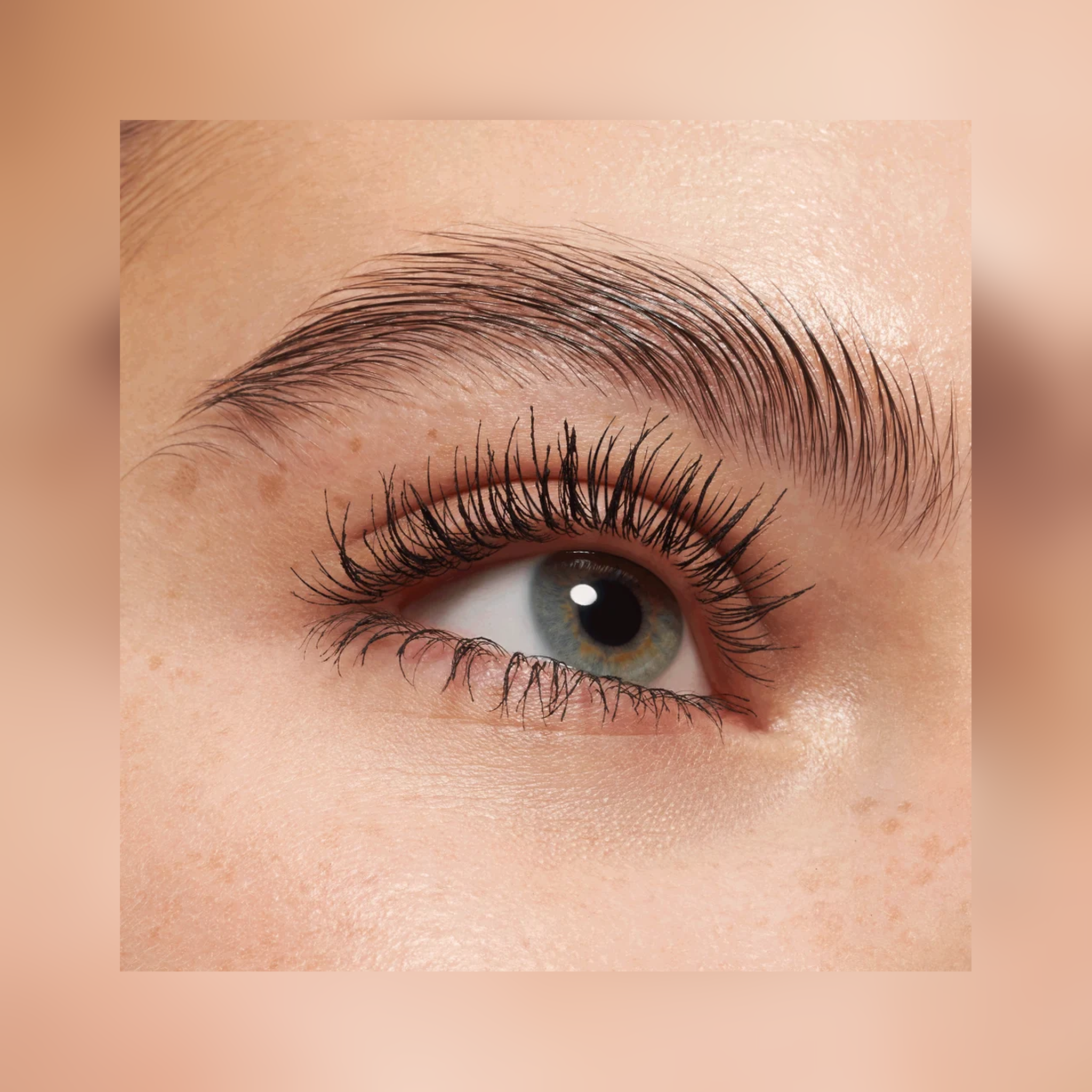 Essence Lash Princess Sculpted Volume Mascara (Black) 1