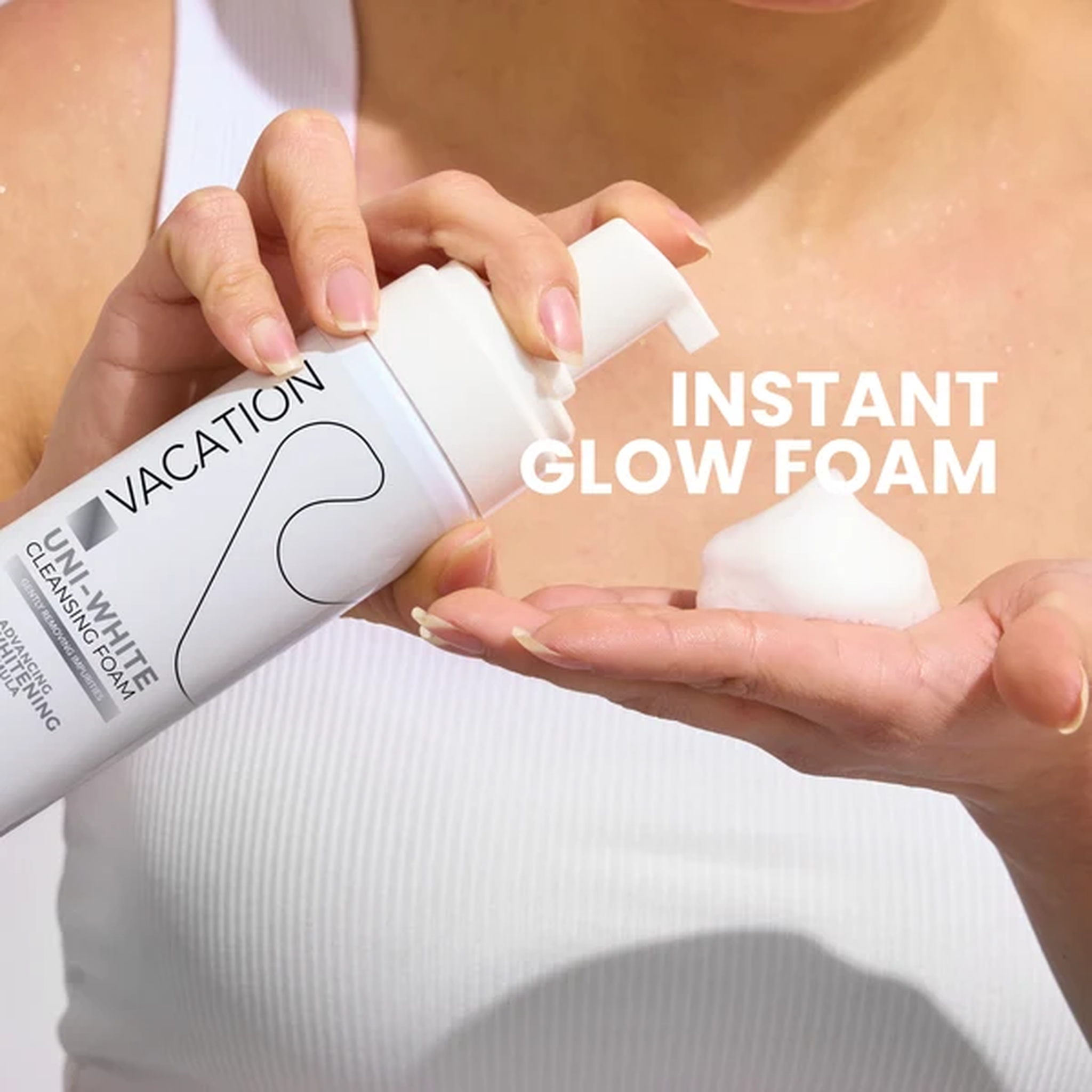 Vacation Whitening Facial Cleansing Foam 200ml 1