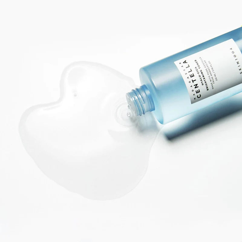 SKIN1004 Madagascar Centella Hyalu-Cica  Brightening Toner  210ML